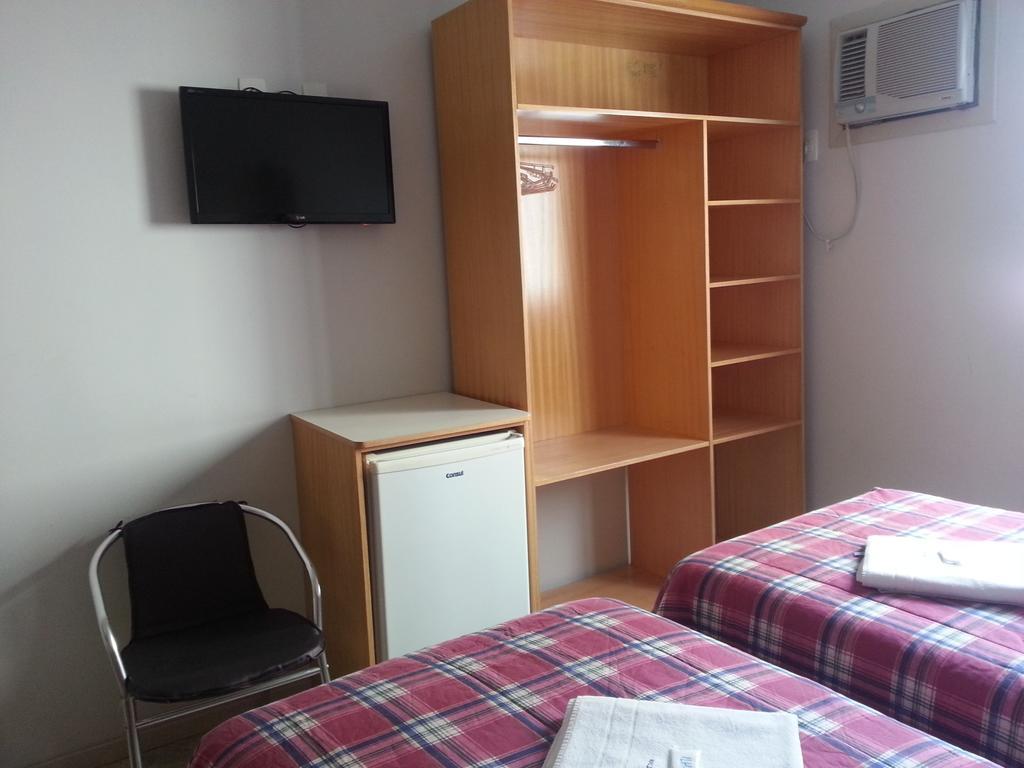 Hotel Pousada Valintur Balneário Camboriú Habitación foto
